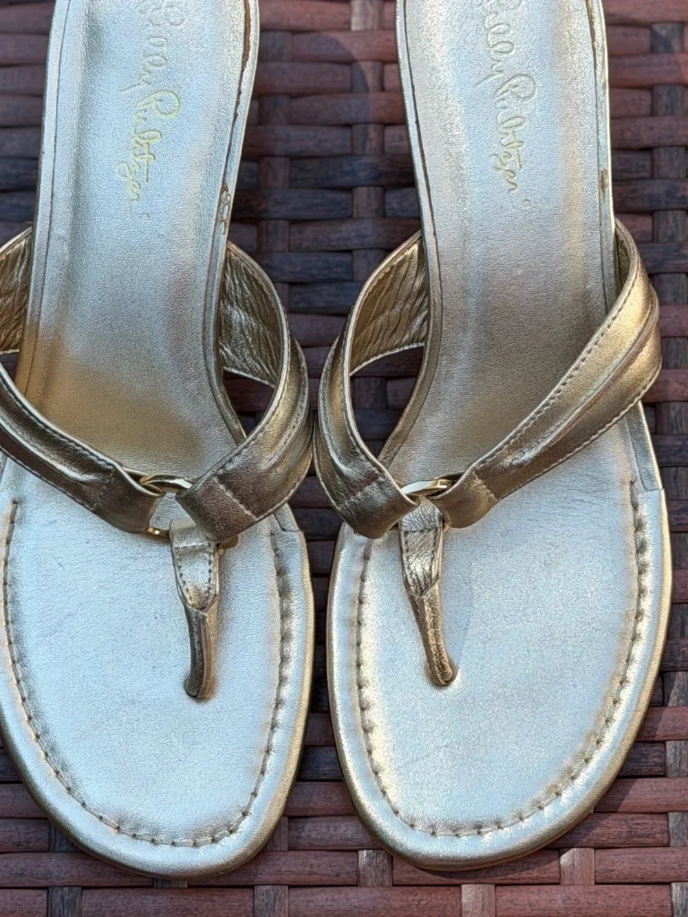 Lilly Pulitzer McKim Sandals Womens 8.5 Gold Metallic Wedge Thong